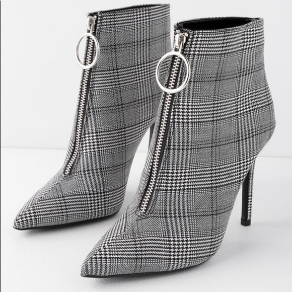 Plaid ankle booties with a ring zipper - Picture 2 of 9